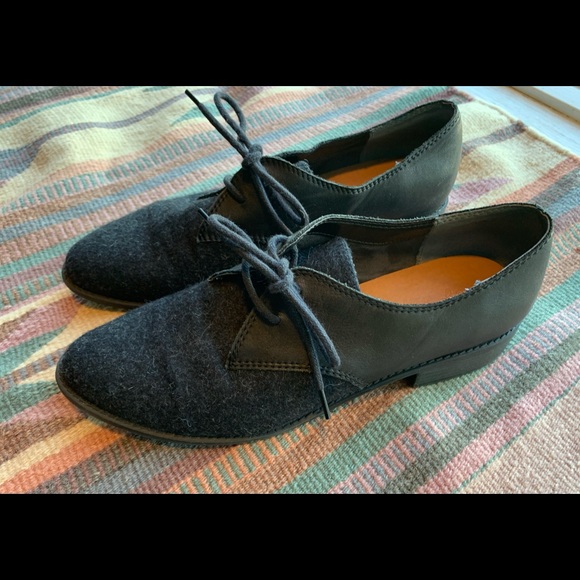 Seychelles Oxford Lace Up Flats - Picture 2 of 6